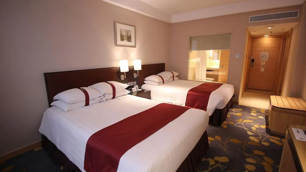Holiday Inn Macau By Ihg 4*,